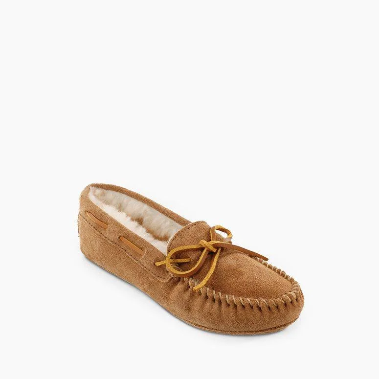 Women's Sheepskin Softsole Moccasin in Tan