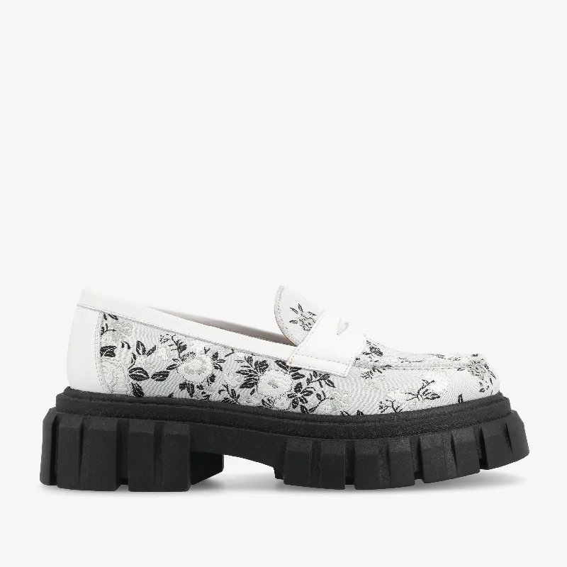 The Flora Loafer in Eden Blanc (Last Chance, Final Sale)