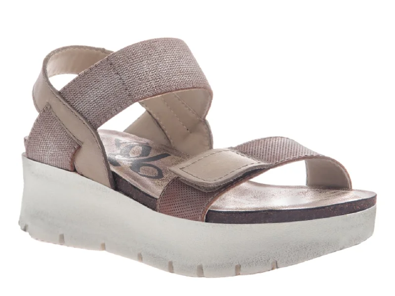 OTBT: NOVA in SILVER Wedge Sandals