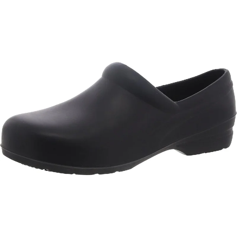 Easy Works by Easy Street Womens Slip Resistant Oil Resistant Clogs